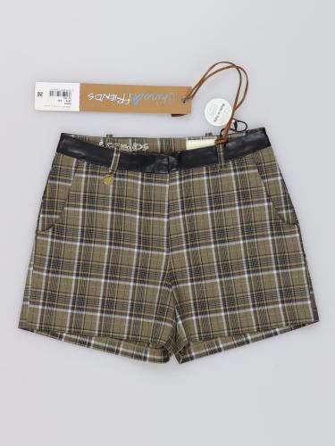 14172 (1) Chino & Friends