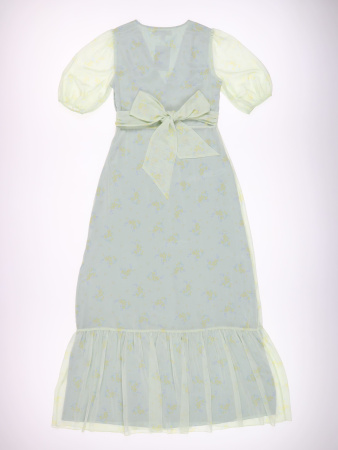 5930 (3) Maids to Measure