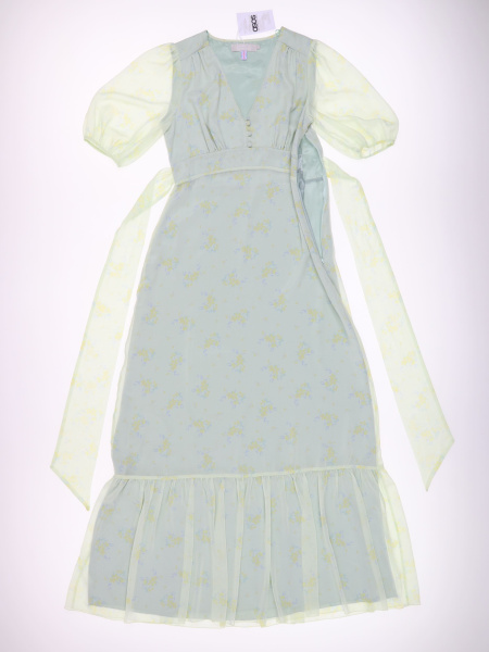 5930 (2) Maids to Measure