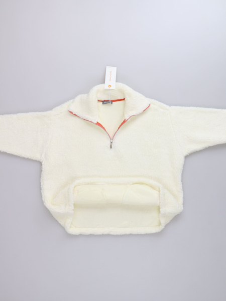 11208 (2) Gina Laura